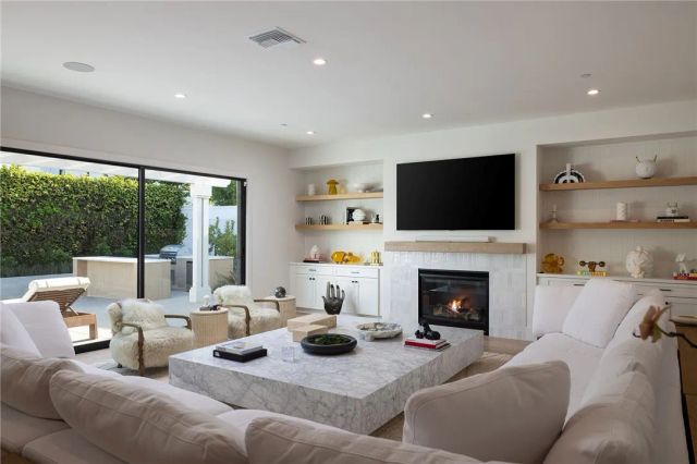1423 Mariners, Newport Beach, CA 92660