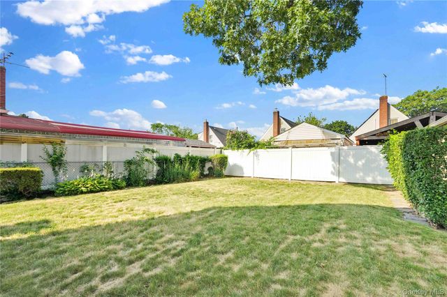 12114 Grayson Street, Springfield Gardens, NY 11413