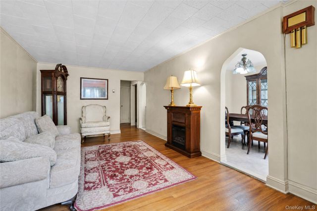 12114 Grayson Street, Springfield Gardens, NY 11413