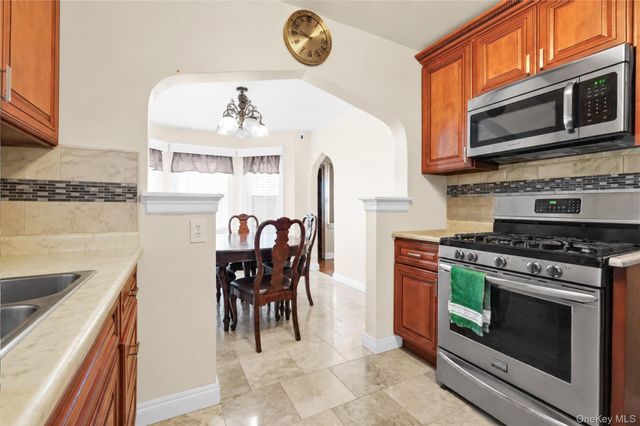 12114 Grayson Street, Springfield Gardens, NY 11413