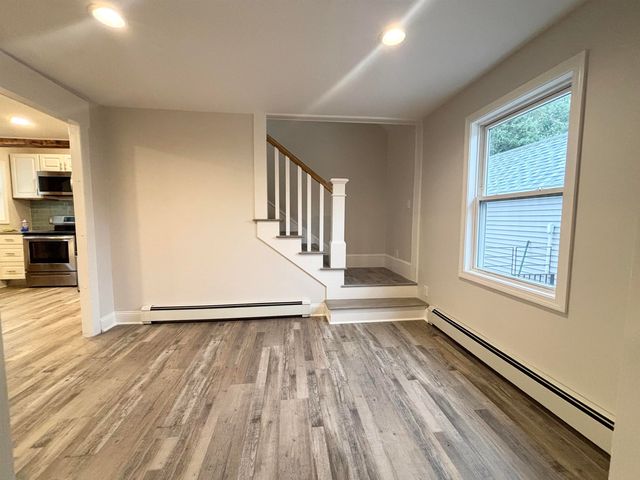 158 E Main Street, Hampstead, NH 03826