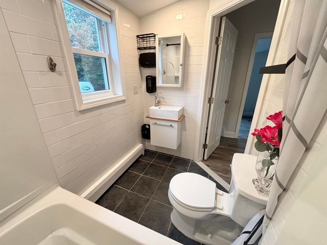 158 E Main Street, Hampstead, NH 03826