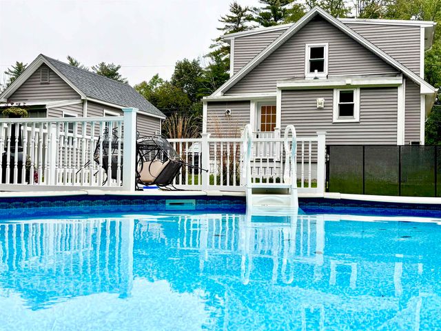 158 E Main Street, Hampstead, NH 03826
