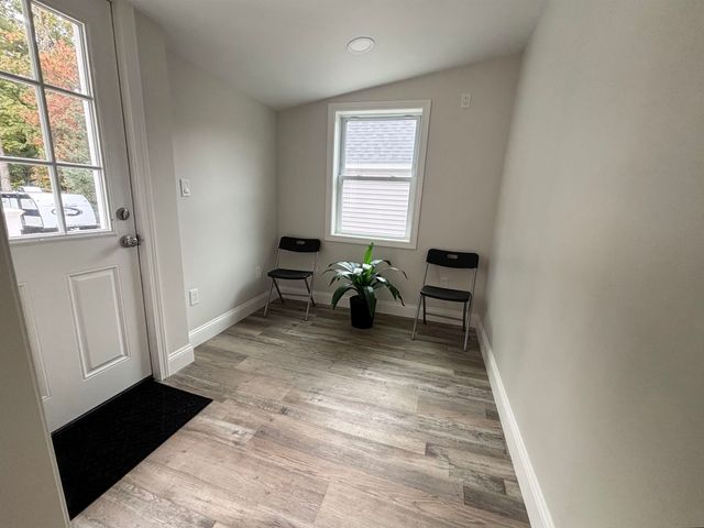 158 E Main Street, Hampstead, NH 03826