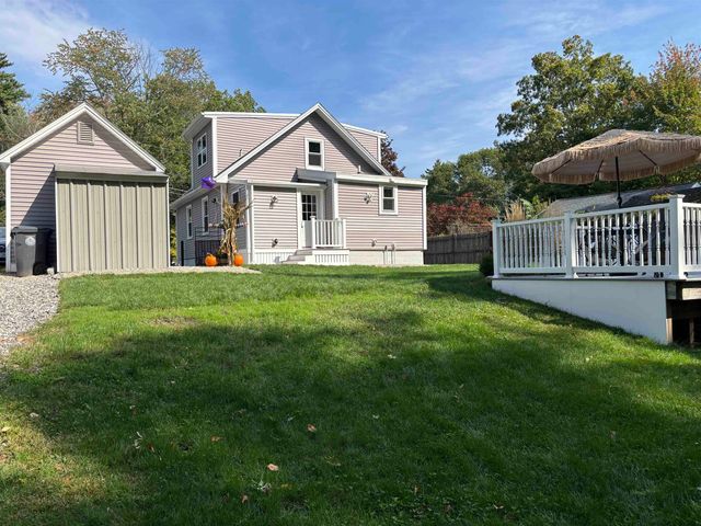 158 E Main Street, Hampstead, NH 03826