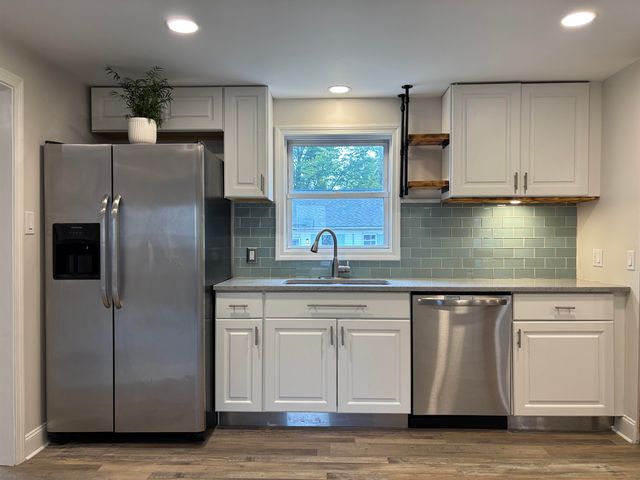 158 E Main Street, Hampstead, NH 03826