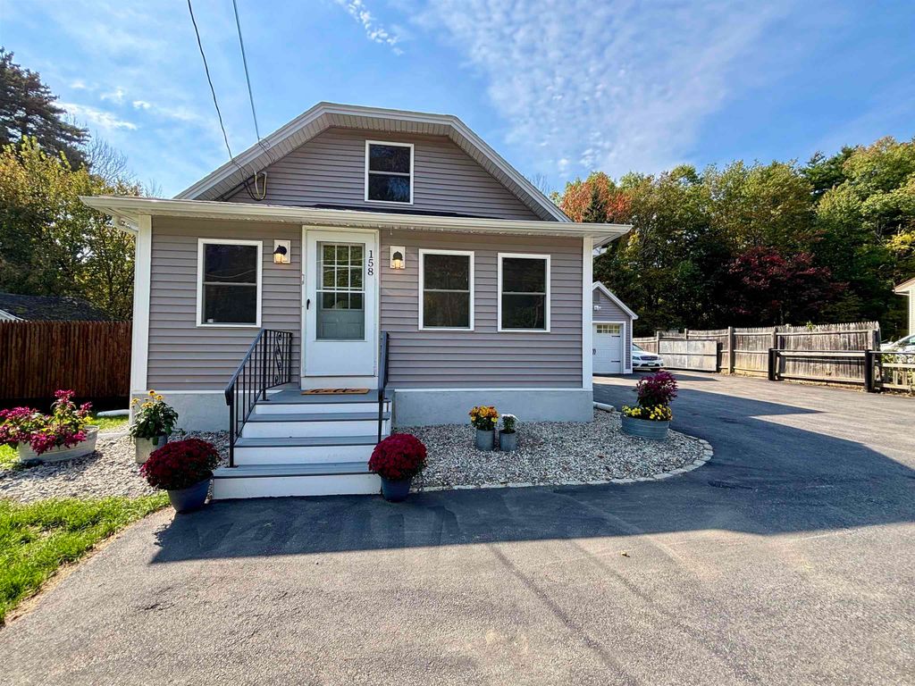 158 E Main Street, Hampstead, NH 03826