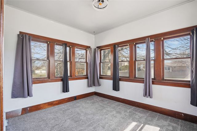 340 NE Cherry Avenue, Earlham, IA 50072