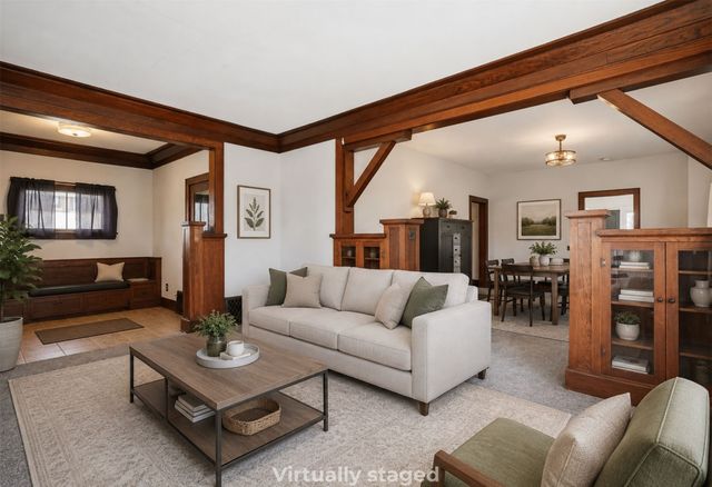 340 NE Cherry Avenue, Earlham, IA 50072