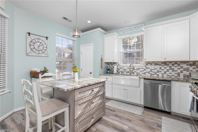 1423 Otterbourne CIR, Chesapeake, VA 23320