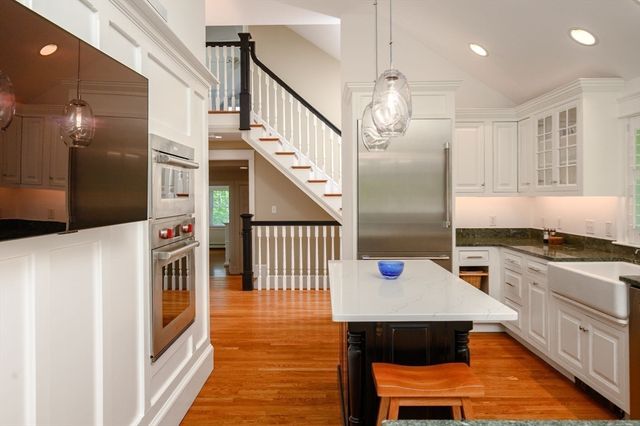 20 Nichols Rd, Cohasset, MA 02025