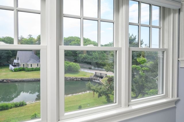 20 Nichols Rd, Cohasset, MA 02025