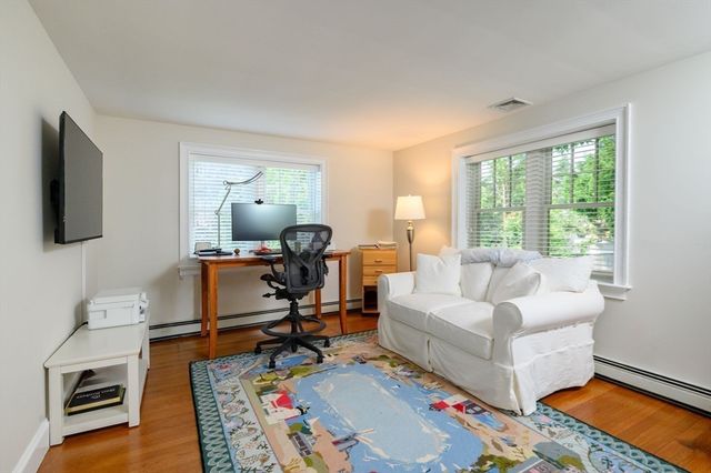 20 Nichols Rd, Cohasset, MA 02025