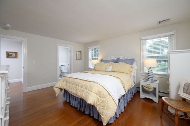 20 Nichols Rd, Cohasset, MA 02025