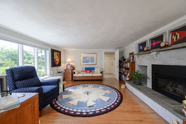 20 Nichols Rd, Cohasset, MA 02025