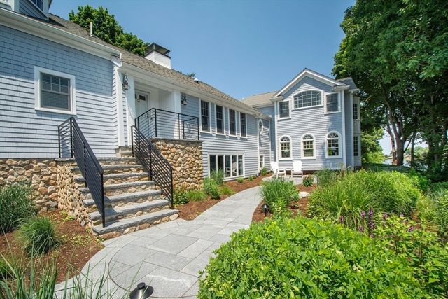 20 Nichols Rd, Cohasset, MA 02025