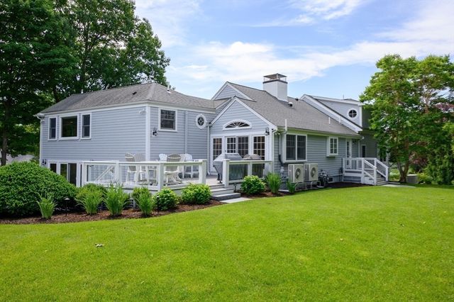 20 Nichols Rd, Cohasset, MA 02025