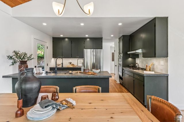 120 E Manor Dr, Mill Valley, CA 94941