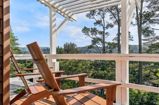 120 E Manor Dr, Mill Valley, CA 94941