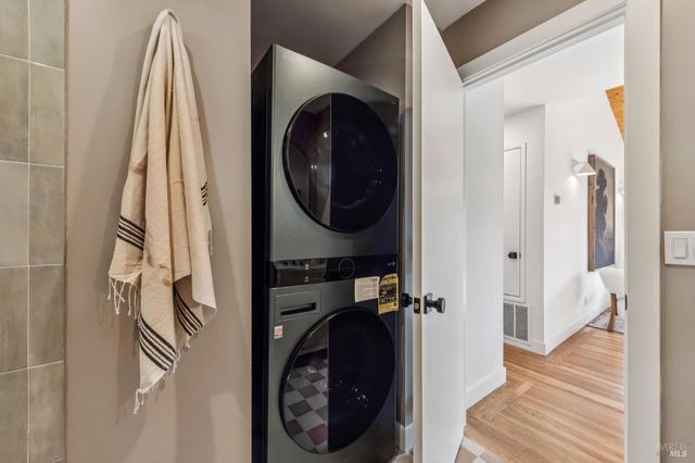 120 E Manor Dr, Mill Valley, CA 94941