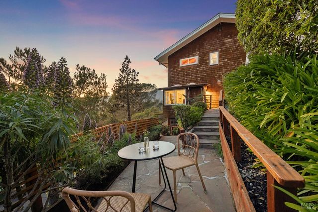 120 E Manor Dr, Mill Valley, CA 94941