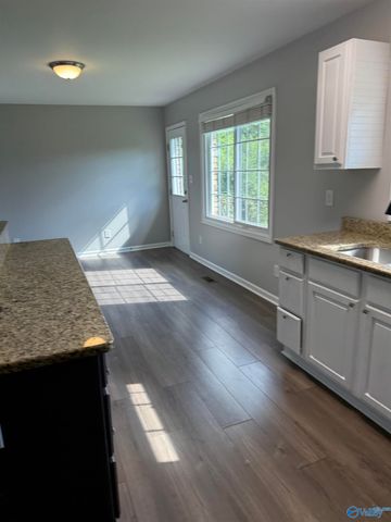 4728 NW Lumary Drive NW, Huntsville, AL 35810