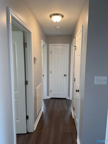 4728 NW Lumary Drive NW, Huntsville, AL 35810