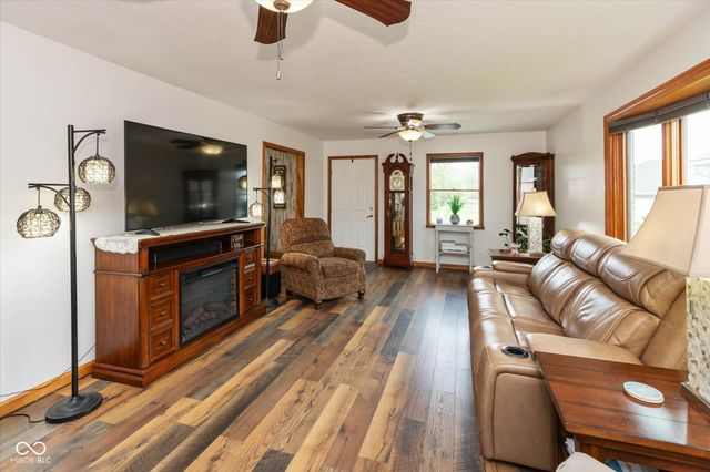 11960 Civic Circle, Mooresville, IN 46158