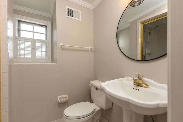 1539 BROOKSIDE DR, Germantown, TN 38138