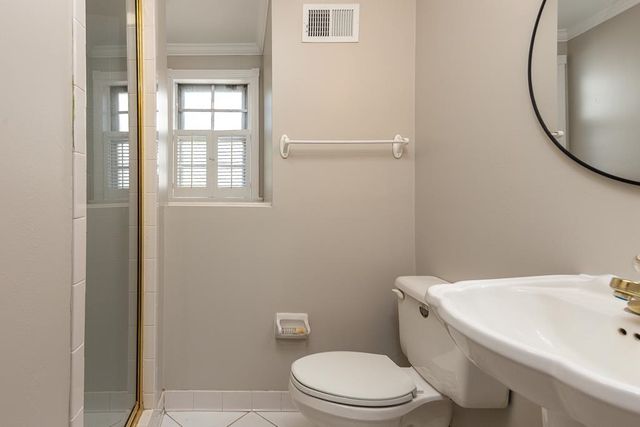 1539 BROOKSIDE DR, Germantown, TN 38138