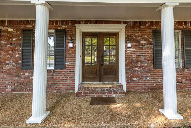 1539 BROOKSIDE DR, Germantown, TN 38138