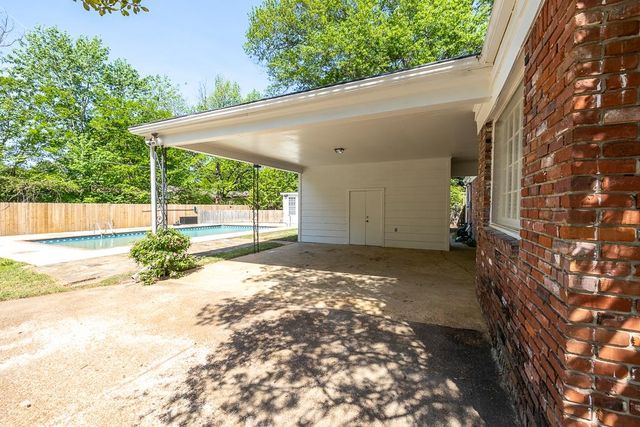 1539 BROOKSIDE DR, Germantown, TN 38138