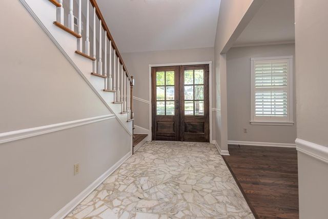 1539 BROOKSIDE DR, Germantown, TN 38138