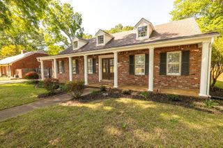1539 BROOKSIDE DR, Germantown, TN 38138