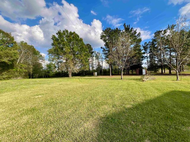 6462 S FM 31, Carthage, TX 75633