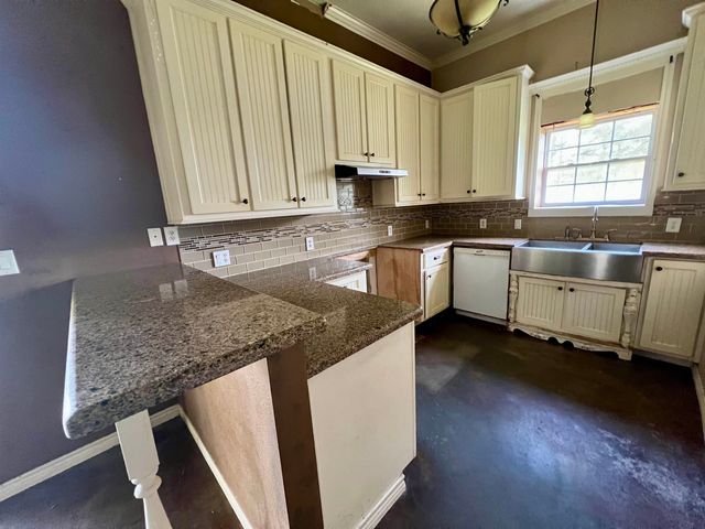 6462 S FM 31, Carthage, TX 75633