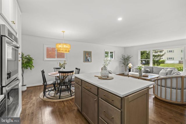 21 WENDSLOW RD, Lutherville Timonium, MD 21093