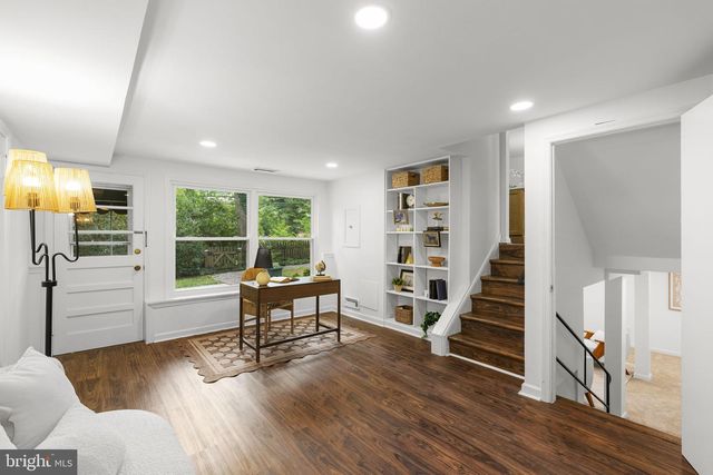 21 WENDSLOW RD, Lutherville Timonium, MD 21093
