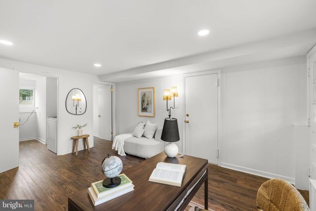 21 WENDSLOW RD, Lutherville Timonium, MD 21093