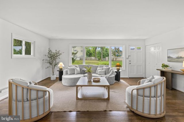 21 WENDSLOW RD, Lutherville Timonium, MD 21093