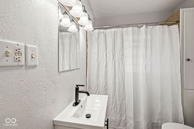 1305 Lawrence Avenue, Indianapolis, IN 46227