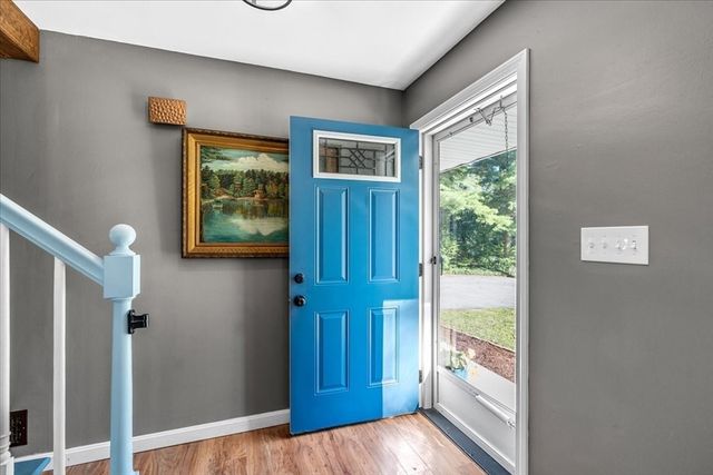 43 Old Powder House Rd, Lakeville, MA 02347