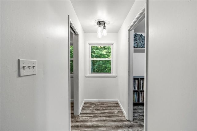 43 Old Powder House Rd, Lakeville, MA 02347