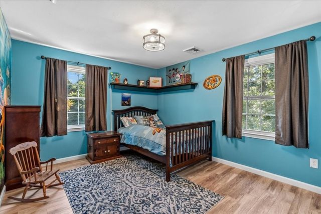 43 Old Powder House Rd, Lakeville, MA 02347