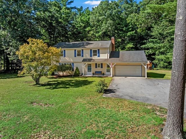 43 Old Powder House Rd, Lakeville, MA 02347