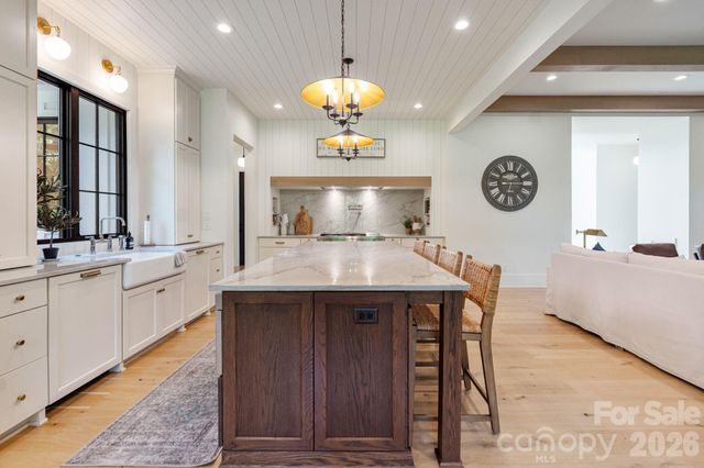 2905 McNeely Farms Drive, Waxhaw, NC 28173