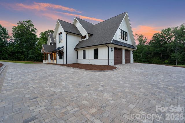 2905 McNeely Farms Drive, Waxhaw, NC 28173