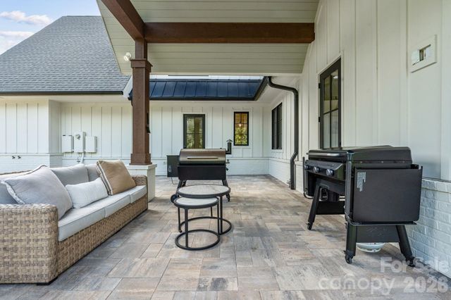 2905 McNeely Farms Drive, Waxhaw, NC 28173
