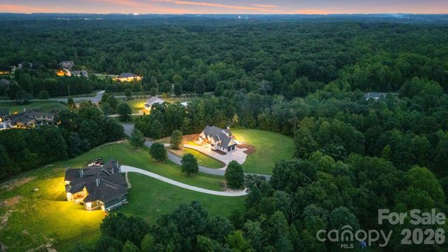 2905 McNeely Farms Drive, Waxhaw, NC 28173