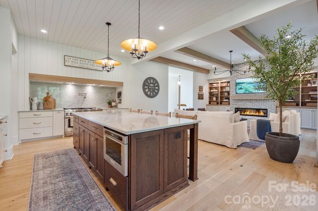 2905 McNeely Farms Drive, Waxhaw, NC 28173